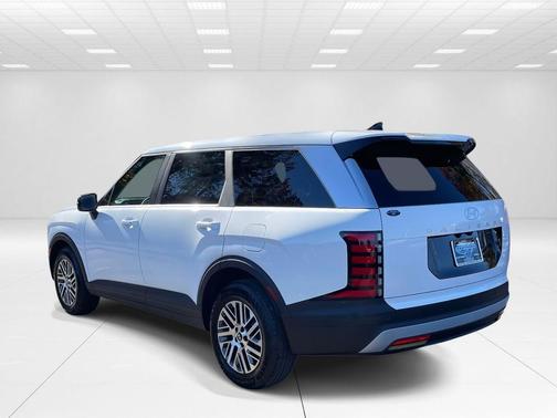 2026 Hyundai PALISADE SE