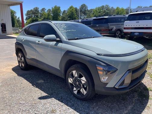 Green 2024 Hyundai KONA SEL