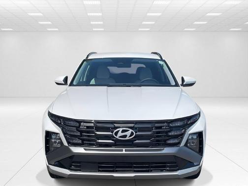 White Pearl 2026 Hyundai TUCSON SEL