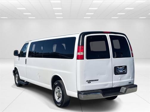 2017 Chevrolet Express 3500 LT