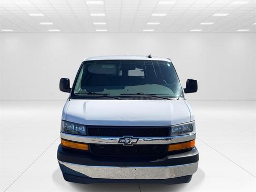 2017 Chevrolet Express 3500 LT