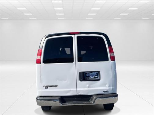 2017 Chevrolet Express 3500 LT