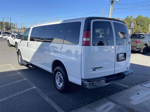 2017 Chevrolet Express 3500 LT