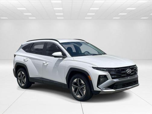 White Pearl 2026 Hyundai TUCSON SEL