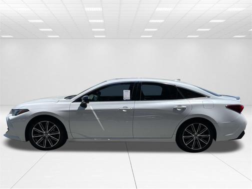 2019 Toyota Avalon XLE Touring
