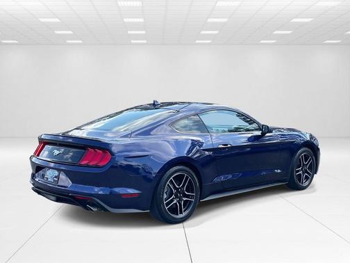 2020 Ford Mustang EcoBoost