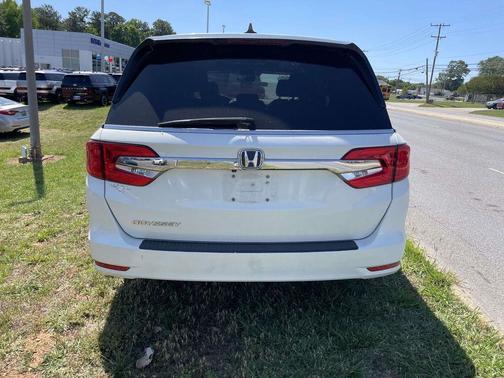 Diamond White 2019 Honda Odyssey EX-L