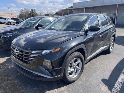 2023 Hyundai TUCSON SE