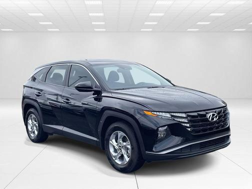 2023 Hyundai TUCSON SE