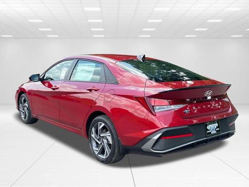 Red 2025 Hyundai ELANTRA SEL Sport