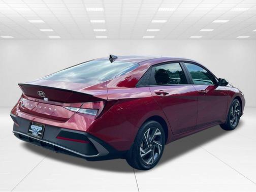 Red 2025 Hyundai ELANTRA SEL Sport
