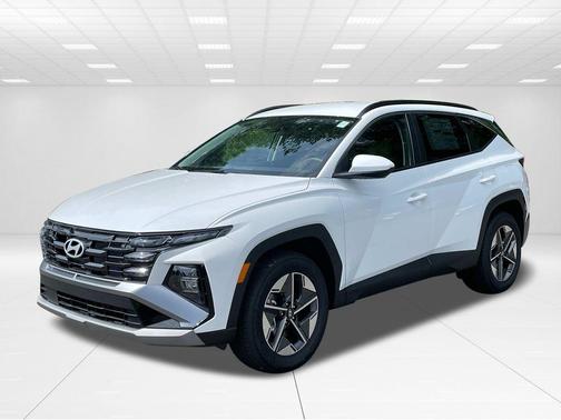 White Pearl 2025 Hyundai TUCSON SEL