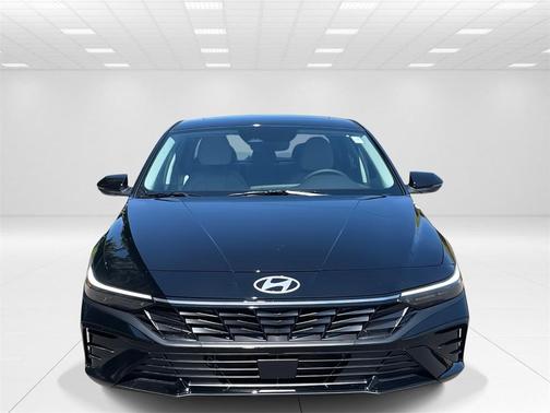 2025 Hyundai ELANTRA HEV Limited