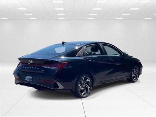2025 Hyundai ELANTRA HEV Limited