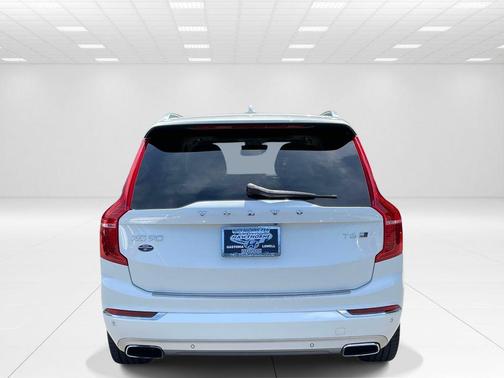 Crystal White 2018 Volvo XC90 T6 Inscription