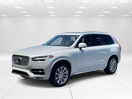 Crystal White 2018 Volvo XC90 T6 Inscription