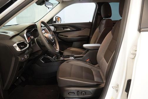 Summit White 2023 Chevrolet Trailblazer LT