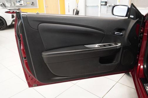Deep Cherry Red Crystal Pearlcoat 2012 Chrysler 200 Limited