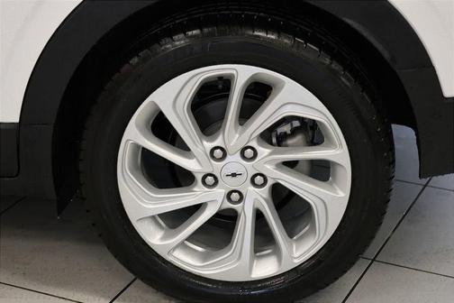Summit White 2027 Chevrolet Bolt LT