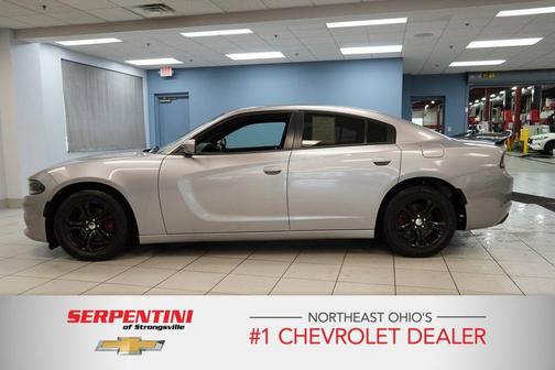 2017 Dodge Charger SE