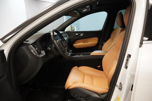 2019 Volvo XC60 T5 Momentum
