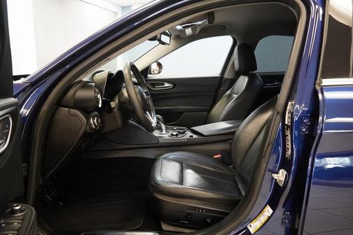 2018 Alfa Romeo Giulia Base