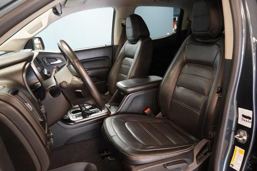 Dark Sky Metallic 2020 GMC Canyon Denali