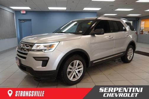 Ingot Silver 2018 Ford Explorer XLT