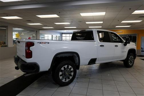 2026 Chevrolet Silverado 2500 Custom