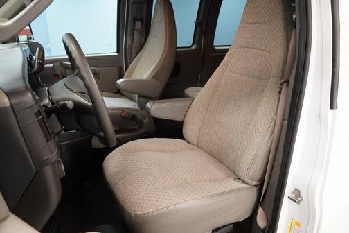 2023 Chevrolet Express 3500 LS