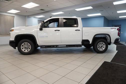 2026 Chevrolet Silverado 3500 WT