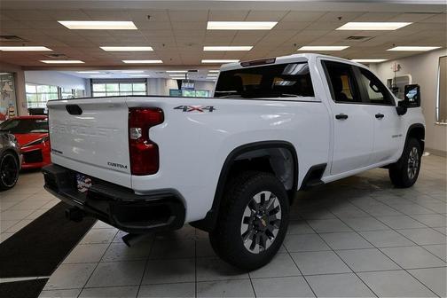 2026 Chevrolet Silverado 2500 Custom