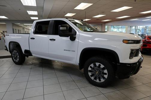 2026 Chevrolet Silverado 2500 Custom