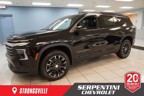 Mosaic Black Metallic 2026 Chevrolet Traverse LT