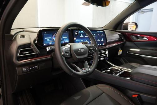 Mosaic Black Metallic 2026 Chevrolet Traverse Z71