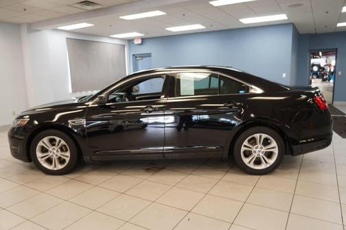 2016 Ford Taurus SEL