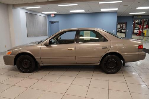 Cashmere 2000 Toyota Camry LE