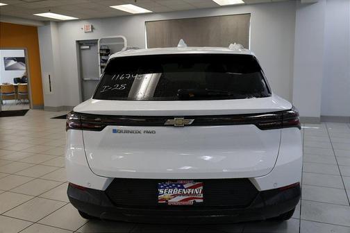 2026 Chevrolet Equinox EV LT 2