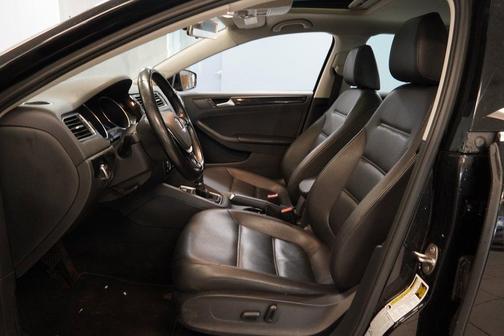 2017 Volkswagen Jetta 1.8T SEL