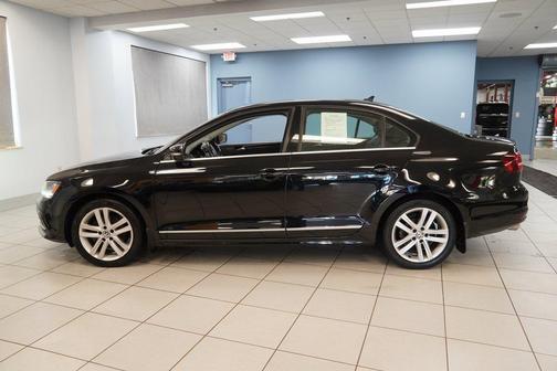 2017 Volkswagen Jetta 1.8T SEL