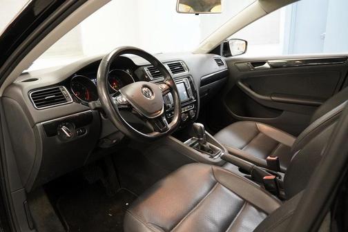 2017 Volkswagen Jetta 1.8T SEL