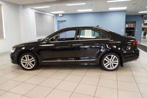 2017 Volkswagen Jetta 1.8T SEL