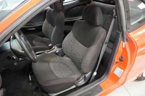 2001 Hyundai Tiburon 