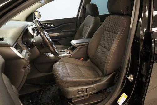 2018 GMC Acadia SLE-2