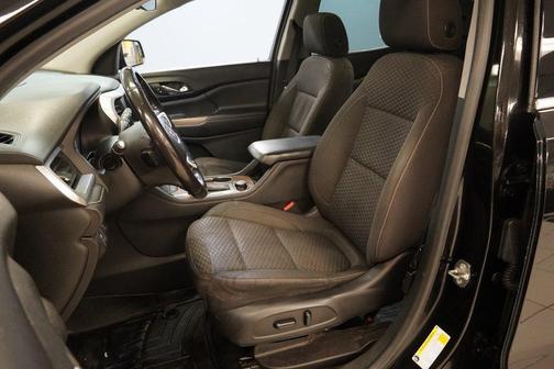 2018 GMC Acadia SLE-2