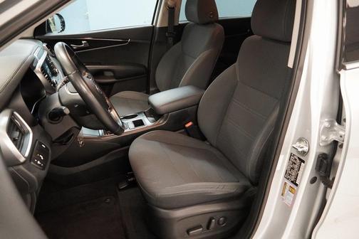 2019 Kia Sorento S