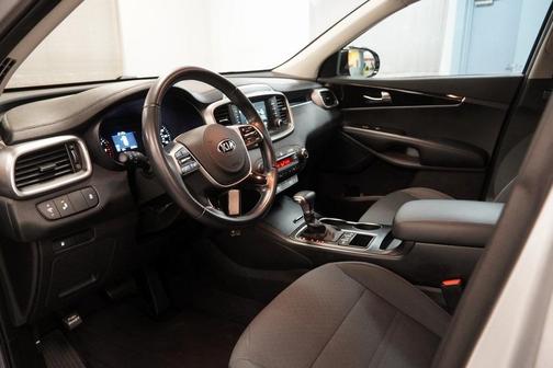 2019 Kia Sorento S