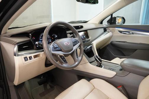 2017 Cadillac XT5 Premium Luxury