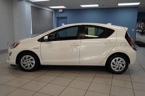 2016 Toyota Prius c Four
