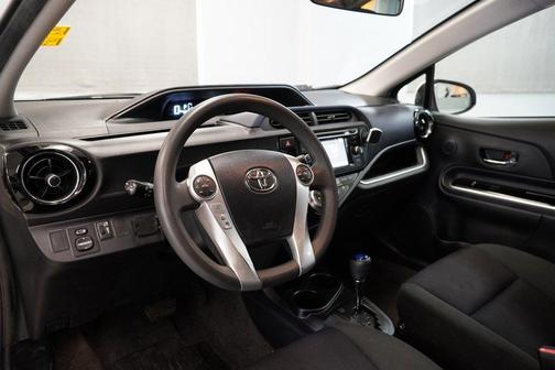 2016 Toyota Prius c Four